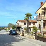 Spacious In With Terrace Appartement *