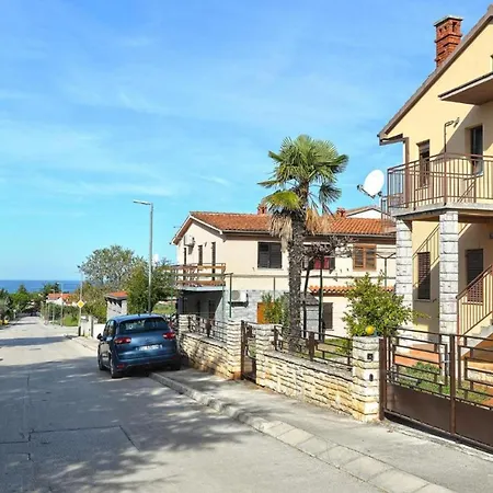 Spacious In With Terrace Daire *