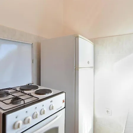 Spacious In With Terrace