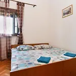 アパート Spacious In With Terrace