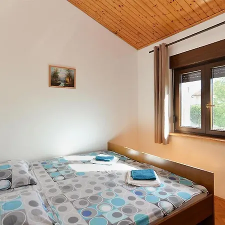 Spacious In With Terrace