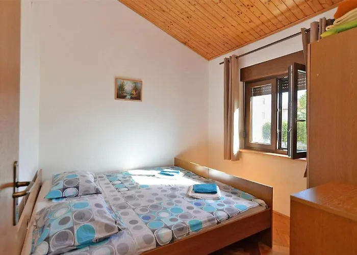 Spacious In With Terrace 아파트 *